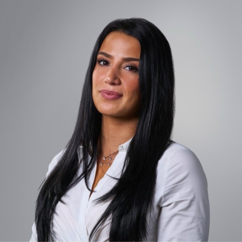 portrait of Lauren Granatelli